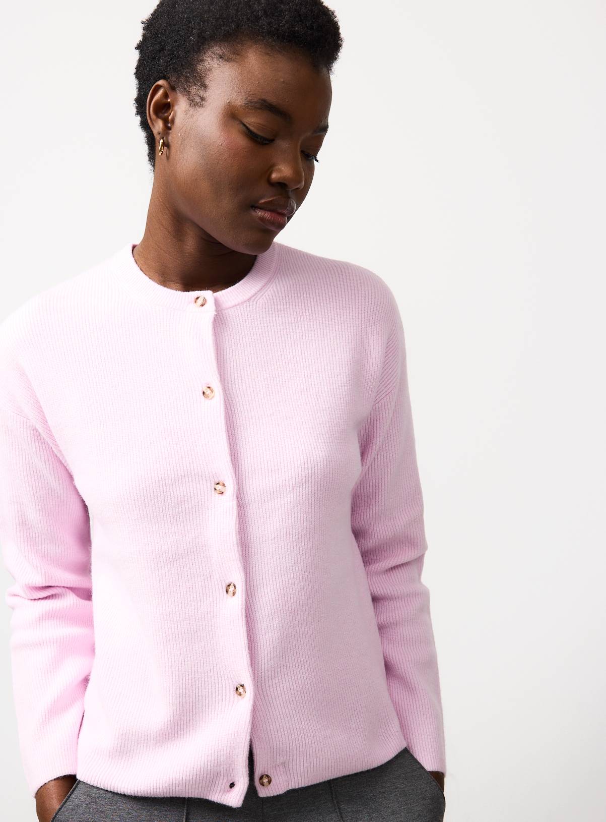 Cosy Yarn Button Up Boxy Cardigan 6 - Image 1